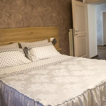 La Maison Bed & Breakfast